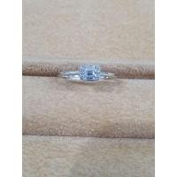 ราคา แหวนเพชรแท้ เพชรกลม+บาร์เกท น้ำ 99-100 สะอาด D 0.16 ct wg 1.6 กรัม 7,900 บาท (9861986305)