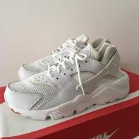 ราคา Nike Air Huarache Run SE (2717332333)