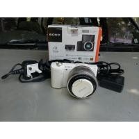 ราคา Sony A5100 ขายกล้องมือสอง ตำหนิบอดี้ฐานกล้องแตกร้าวใช้กาวร้อนติดแล้ว กับแฟรชหลอดขาด ลดราคาพิเศษไปเลย 5,000 บาท (14061078565)