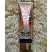 ราคา Victoria Secret Lotion กลิ่น Bare Vanilla in Bloom ขนาด 236 ml ของแท้ (7532601353)
