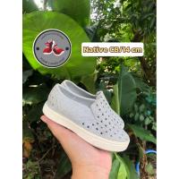 ราคา รองเท้าลำลองแบรนด์แท้มือสอง (25013035920)