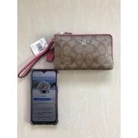 ราคา Coach คล้องมือ สีน้ำตาล มือ 1 ของแท้100% พร้อมส่ง (7154714678)