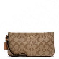 ราคา COACH F58695 LARGE WRISTLET IN SIGNATURE (780304987)