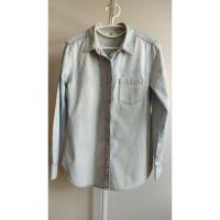 ราคา เสื้อเชิ้ตยีนส์มือ 2 ยี่ห้อ Uniqlo ของแท้ % ผ้าหนาทนทานสียีนส์สวย อก 36" ยาว 26" (14199676818)