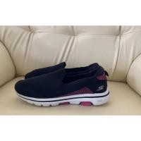 ราคา รองเท้าผ้าใบ Skechers Go Walk (16590523451)