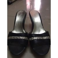 ราคา รองเท้า vnc แท้ ส้นเตารีด สีดำทอง (20408806747)