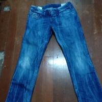 ราคา กางเกงDiesel. ขากระบอกเล็ก มือสอง (5144350591)