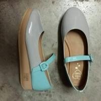 ราคา จรองเท้า LongTown สีเทา-ฟ้า มือ2 (17885681)