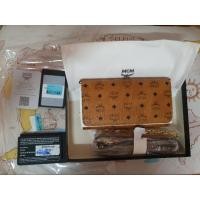 ราคา กระเป๋าสตางค์ 3 พับ mcm มือ1 แท้100% (15198725417)