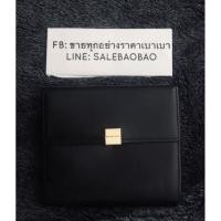 ราคา มือสอง Burberry กระเป๋าตังค์ใบสั้นหนังแท้สภาพใช้งานช่องบัตร 11ช่อง มี kiss lock ใส่เหรียญ ใส่ธนบัตรใบยาวได้ขนาด4.5x4นิ้ว (9559163317)