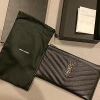 ราคา Ysl clutch ของแท้ อุปกรณ์ครบ จาก king power (3818216354)