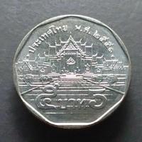 ราคา เหรียญ5 บาท หมุนเวียน ร9 ด้านหลัง พระอุโบสถ ปี พ.ศ.2551 (แบบบาง เศียรใหญ่) ไม่ผ่านใช้ แท้จากกรมธนารักษ์ #ของสะสม (24078595025)