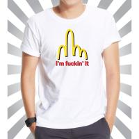 ราคา ดูดีนี่ เสื้อยืดผู้ชาย ล้อเลียนแมคโดนัล เสื้อ I'm Fuckin' It T-shirt Parody McDonald's (20590914413)