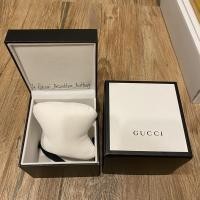 ราคา เซตกล่องใส่นาฬิกากุชชี่พร้อมหมอน มือสอง ของแท้ กล่องแบรนด์เนม (13735180811)