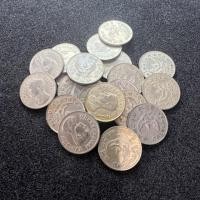 ราคา เหรียญ 1 บาท ครุฑ ปี 2517 (18146508910)