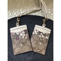 ราคา สายคล้องบัตร Coach ลายดอกไม้รุ่นใหม่ล่าสุดค่ะ น่ารักมาก (9147057899)