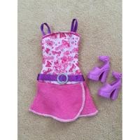 ราคา Barbie ชุดเซ็ทบาร์บี้เดรส+รองเท้าค่ะมือสองค่ะ (21460671426)