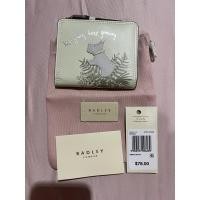 ราคา กระเป๋าสตางค์สั้น Radley (22844577768)