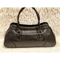 ราคา กระเป๋าหนัง มือสอง แบรนด์ NICOLE MILLER สภาพยังใหม่ มีช่องใส่ของช่องใหญ่ 5 ช่อง ภายในสะอาด (25120051989)