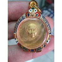 ราคา เหรียญหลวงพ่อจาดวัดบางกระเบา เนื้อกะไหล่ทองปี 2484 พร้อมกรอบทองไมครอนแท้ (21195834624)