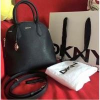 ราคา dkny กระเป๋าสีดำ ผู้หญิง มีสายคอสบอดี้ได้ค่ะ (20891384588)
