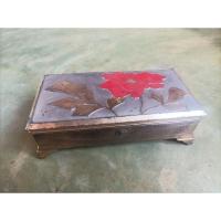 ราคา กล่องดนตรีไขลาน กล่องใส่เครื่องประดับขนาด17.5x9.5x5.5cm.สินค้ามือสองจากตู้ญี่ปุ่น (22662579986)