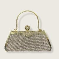 ราคา พร้อมส่ง กระเป๋าถือผู้หญิง STARCATE ใช้ไปงานแต่ง กระเป๋าราตรี ใช้ออกงาน กระเป๋าคลัชท์ แบบมีเพชรประดับด้านหน้า (4852356737)