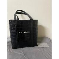 ราคา Balenciaga Tote Bag ของแท้ *มือสอง* (24168867677)