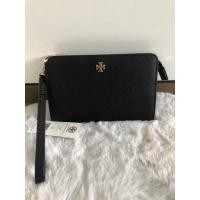 ราคา กระเป๋าคล้องมือTORY BURCH Emerson Wristlet Pouch แท้% (21713733925)