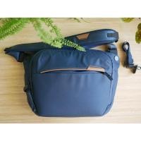 ราคา กระเป๋ากล้อง Peak Design - Everyday Sling V.2 6L แท้ สีน้ำเงินเข้ม มือสอง สภาพดีมาก (20054916050)