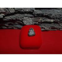 ราคา พระปิดตาหลวงพ่อแก้ว วัดเครือวัลย์ พิมพ์หลังเรียบ ราชาแห่งพระปิดตา ของเก่าหายาก ผ่านการปลุกเสก เก่าขลัง พร้อมกล่องใส่พระ (4643581937)