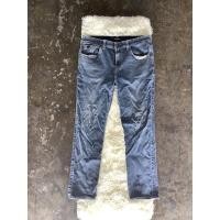 ราคา เอว 34 Guess สภาพดี (22416738555)