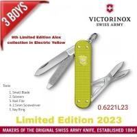 ราคา มีด Victorinox Classic SD Alox Limited Edition 2023 Electric Yellow ขนาด 58 มม. 5 ฟังก์ชั่น ของแท้ ผลิต Swiss 0.6221.L23 (24078289218)