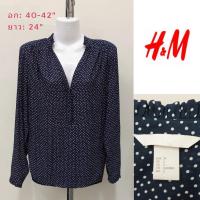 ราคา เชิ้ตแขนยาวลายจุด คอระบาย สีกรมท่า Size eur 34 มือสองสภาพมือ1 แบรนด์เนมแท้ เสื้อแฟชั่น (7044797157)