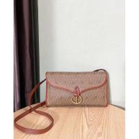 ราคา Dior vintage 2 way clutch- crossbody bag monogram สภาพสวย ให้ 9/10 (22343034009)