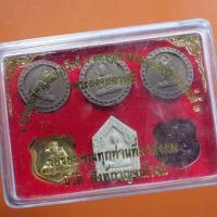 ราคา ชุด 6 องค์....พระขุนแผน + เหรียญหลวงพ่อทวด ...66.2.20 ต3 (19283433620)
