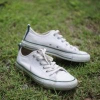 ราคา [มือสอง] รองเท้า converse All star june OX white/green ของแท้ 100% (2282897800)
