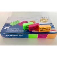 ราคา (ส่งฟรี)ยางลบดินสอนีออน (แพ็ค50ก้อน) คละสี สเต็ดเล่อร์ 526 35N (1557039001)