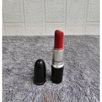 ราคา MAC ลิปสติก เนื้อซาติน สี Red (used) เหลือ 90% 250.- (26356448055)