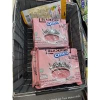 ราคา พร้อมส่ง oreo x blackpink สีชมพู มีการ์ดทุกแพ็ค ☘️ (19969360349)