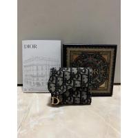ราคา กระเป๋าสตางค์ dior saddle wallet trifold ของแท้ (20361873703)