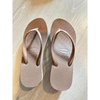 ราคา รองเท้าแตะ ส้นสูง ยี่ห้อ Havaianas มือสอง (19763565041)