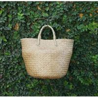 ราคา กระเป๋าสานจากกระจูด สีธรรมชาติ ทรงตะกร้าพับครึ่งได้ เส้นผ้าศูนย์กลาง 9” สูง 9” (1623149662)