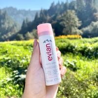 ราคา Evian Natural Mineral Water Brumisateur Facial Spray 50ml. สเปรย์น้ำแร่บริสุทธิ์จากเทือกเขา Alps ให้ความสดชื่นกับผิวหน้า (21660698191)