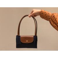 ราคา กระเป๋าสะพาย Longchamp navy SizeS สีกรมท่าสีbasic ใช้ได้ตลอดๆ หูยาว สินค้าใหม่ ของแท้ (3816640364)