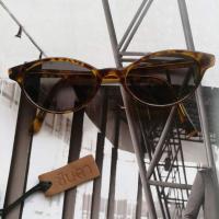 ราคา แว่นตากันแดด แว่นตาวินเทจ แว่นเก่าเก็บยุค 90s รุ่น Little Tiger Sun กรอบลายเสือ ทรงสี่เหลี่ยมมนเล็ก เลนส์สีดำ วินเทจแท้ (7251449476)