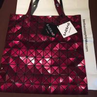 ราคา Baobao Issey Miyake Platinum 10x10 Red Wine (1473888139)