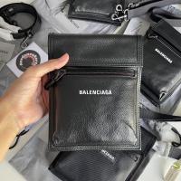 ราคา Balenciaga explorer (new) (12073461035)