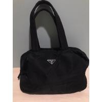 ราคา กระเป๋า PRADA NYLON สีดำ ของแท้ มือสอง (22067316659)