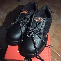 ราคา Safety Shoes รองเท้าเซฟตี้ (รองเท้าหนังนิรภัย) (224046899)